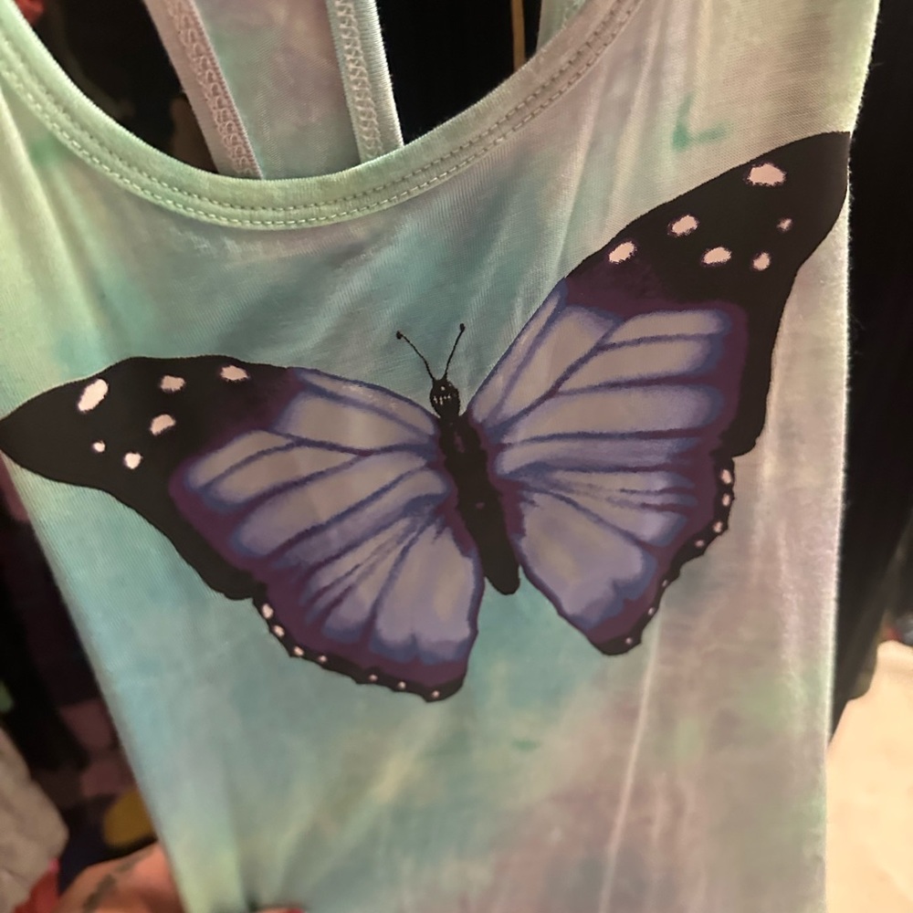 No Boundaries Mint Green Tank Top‎